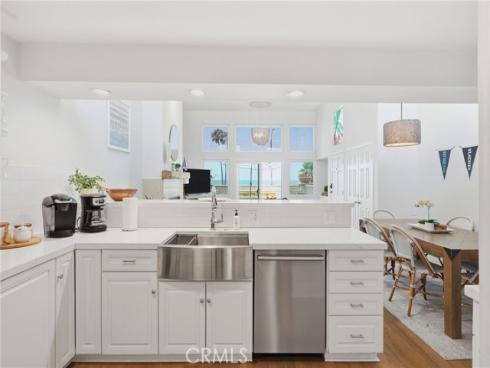 2202 W Oceanfront  , Newport Beach, CA