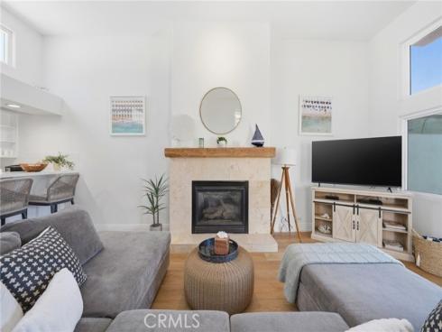 2202 W Oceanfront  , Newport Beach, CA