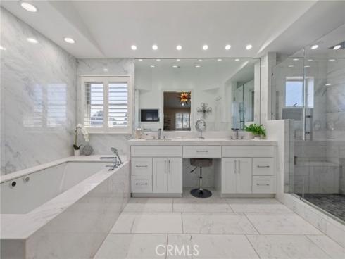 2401  Clay  , Newport Beach, CA