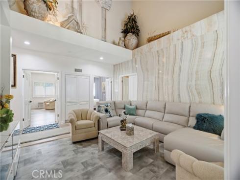 1 Royal Saint George , Newport Beach, CA