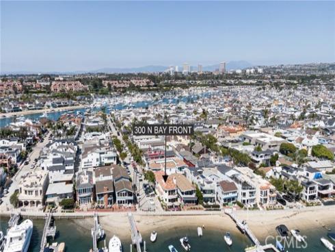 300 S Bay Front  , Newport Beach, CA