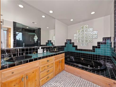 300 S Bay Front  , Newport Beach, CA