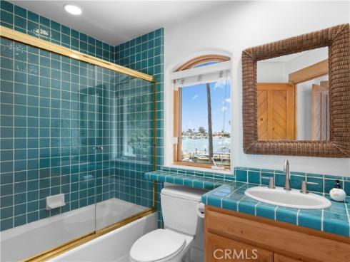 300 S Bay Front  , Newport Beach, CA