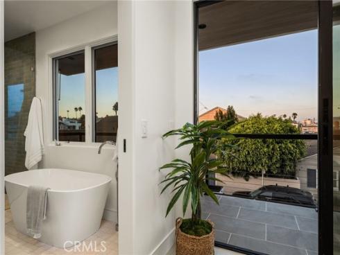 3601  Lake Avenue  , Newport Beach, CA