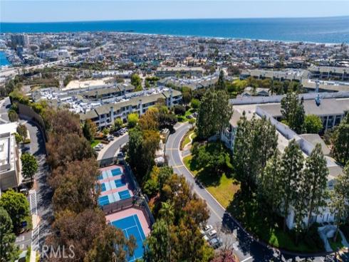 300  Cagney  101  Lane, Newport Beach, CA