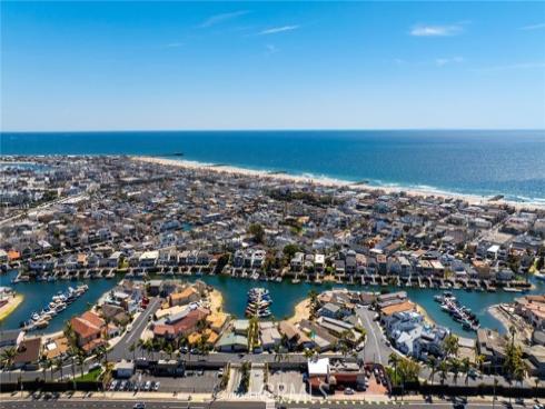300  Cagney  101  Lane, Newport Beach, CA