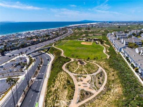 300  Cagney  101  Lane, Newport Beach, CA