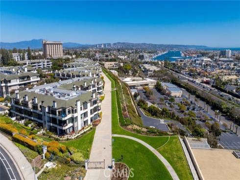 300  Cagney  101  Lane, Newport Beach, CA