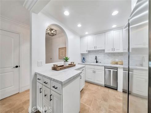 300  Cagney  101  Lane, Newport Beach, CA