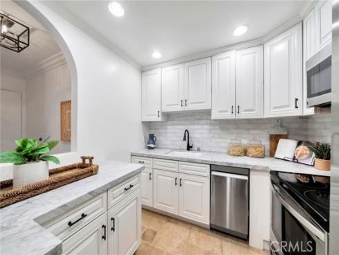300  Cagney  101  Lane, Newport Beach, CA