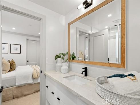 503  L   Street, Newport Beach, CA