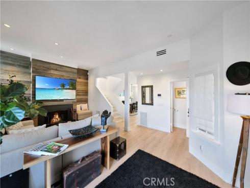 811 W 15th 2B , Newport Beach, CA