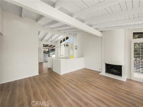 2108  Vista Entrada  , Newport Beach, CA