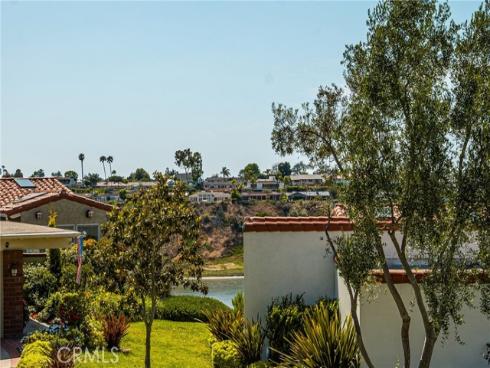 2108  Vista Entrada  , Newport Beach, CA
