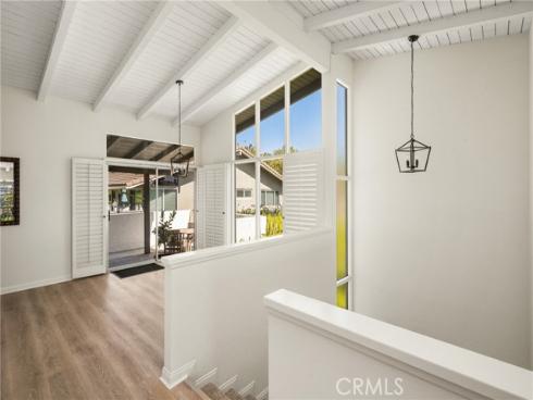2108  Vista Entrada  , Newport Beach, CA