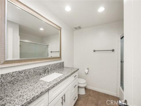2108  Vista Entrada  , Newport Beach, CA