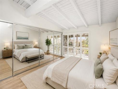 2108  Vista Entrada  , Newport Beach, CA