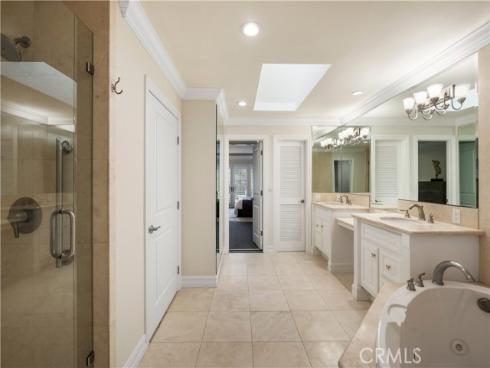 18  Rue Grand Vallee  , Newport Beach, CA