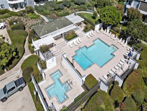 950  Cagney  201  Lane, Newport Beach, CA