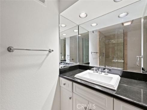 950  Cagney  201  Lane, Newport Beach, CA