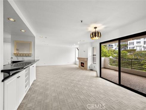 950  Cagney  201  Lane, Newport Beach, CA