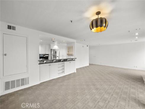 950  Cagney  201  Lane, Newport Beach, CA
