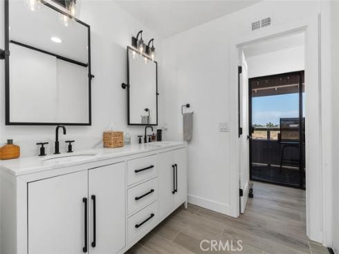12 Aries Court, Newport Beach, CA