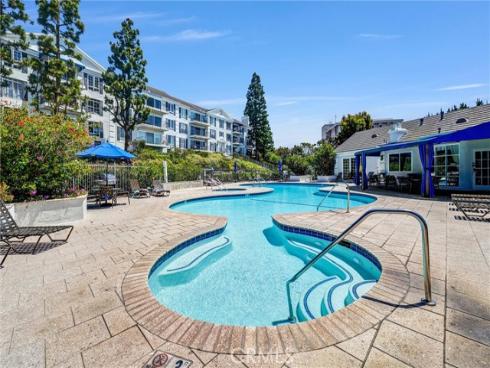 500  Cagney  217 , Newport Beach, CA