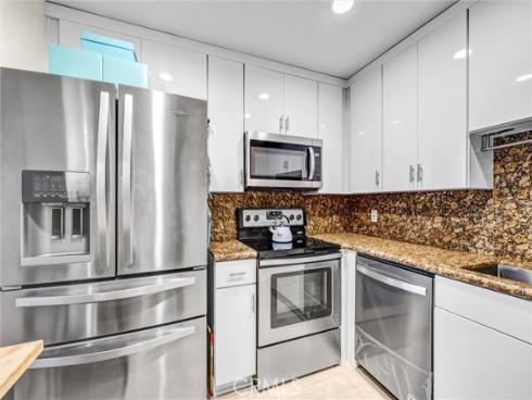 500  Cagney  217 , Newport Beach, CA