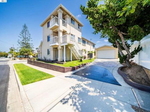 1622  Pegasus St  , Newport Beach, CA