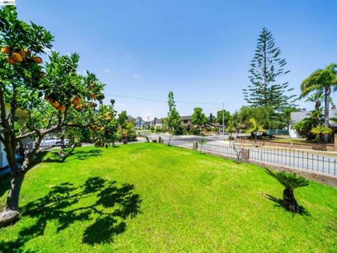 1622  Pegasus St  , Newport Beach, CA