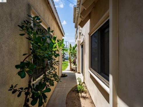 1622  Pegasus St  , Newport Beach, CA