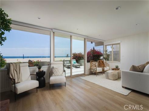 6704 W Oceanfront  , Newport Beach, CA