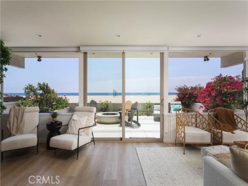 6704 W Oceanfront  , Newport Beach, CA