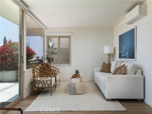 6704 W Oceanfront  , Newport Beach, CA