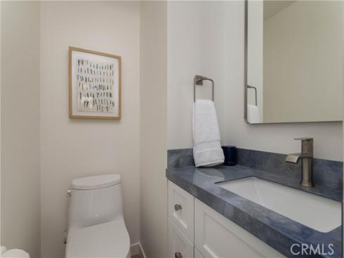 6704 W Oceanfront  , Newport Beach, CA