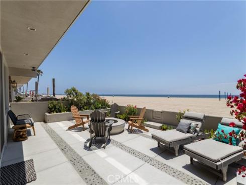 6704 W Oceanfront  , Newport Beach, CA