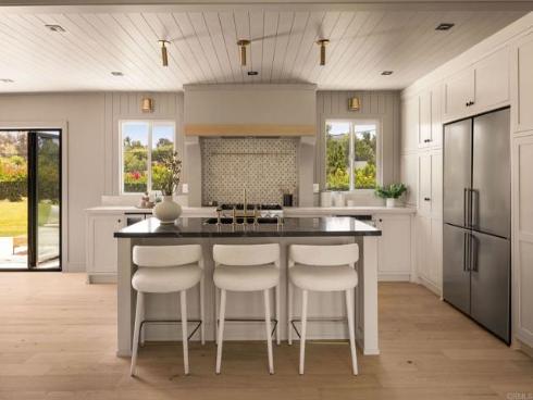 2215 Golden Cir , Newport Beach, CA