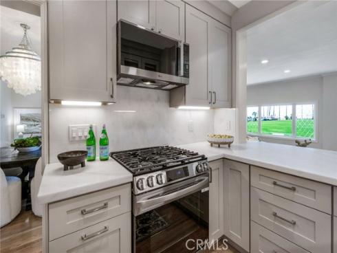 920 E Oceanfront , Newport Beach, CA