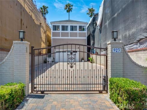 920 E Oceanfront , Newport Beach, CA
