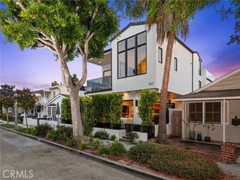 1717 E. Ocean Boulevard