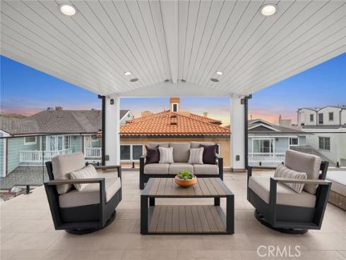 1717 E Ocean   Boulevard, Newport Beach, CA