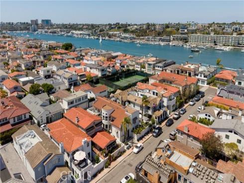 209  Via Koron  , Newport Beach, CA