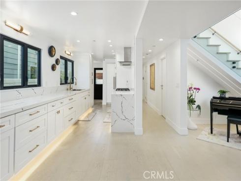 209  Via Koron  , Newport Beach, CA