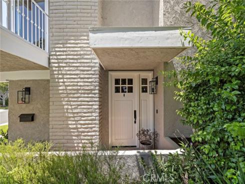362  Vista Madera  , Newport Beach, CA