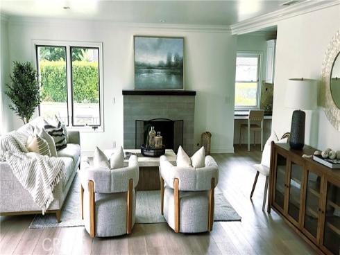 501  Aliso Ave.  , Newport Beach, CA