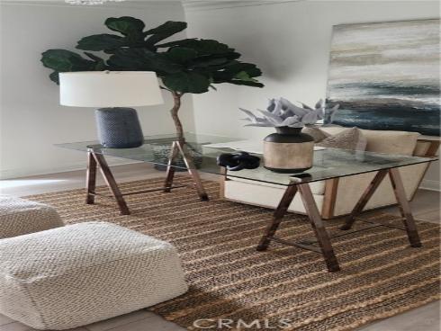 501  Aliso Ave.  , Newport Beach, CA