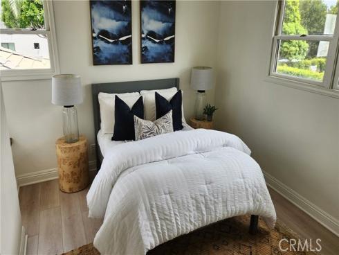 501  Aliso Ave.  , Newport Beach, CA