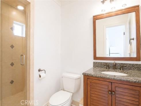 501  Aliso Ave.  , Newport Beach, CA