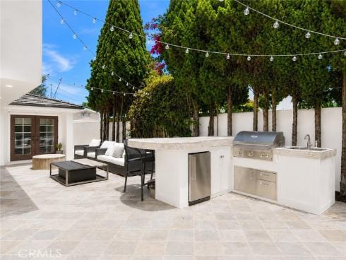 501  Aliso Ave.  , Newport Beach, CA